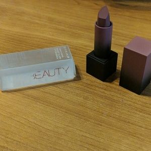 HUDA BEAUTY pool party power bullet matte lipstick